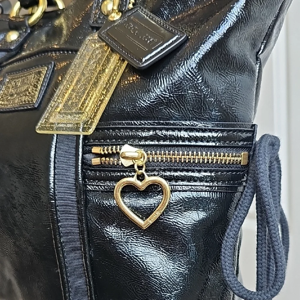 Coach NWOT Poppy Daisy Liquid Leather Tote Shoulder Bag - Picture 6 of 11